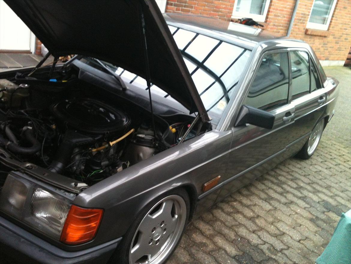 Mercedes Benz 190E billede 10