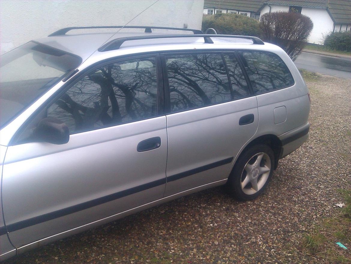 Toyota Carina E Stationcar billede 5