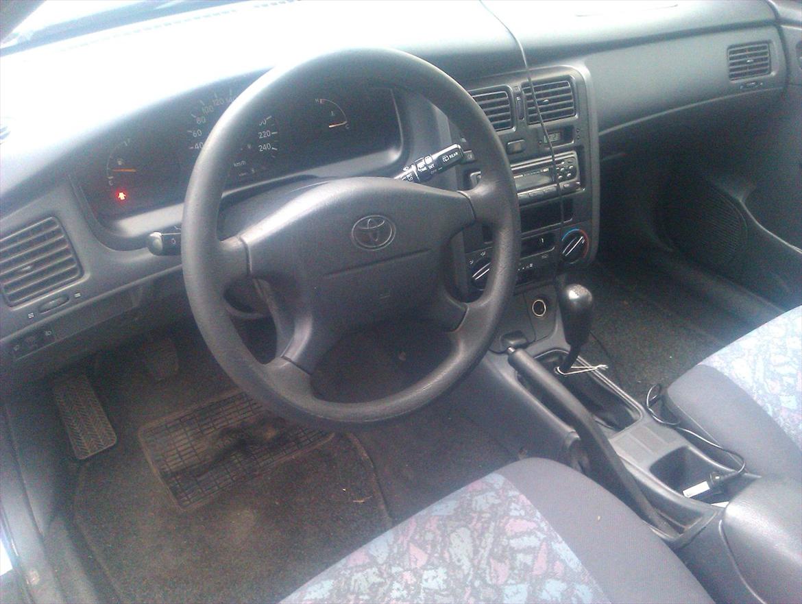 Toyota Carina E Stationcar billede 12