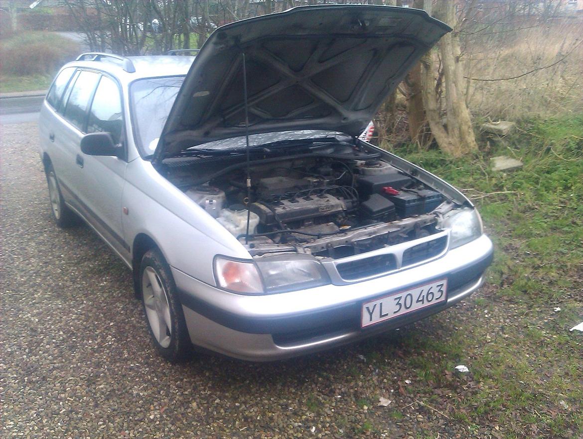 Toyota Carina E Stationcar billede 17