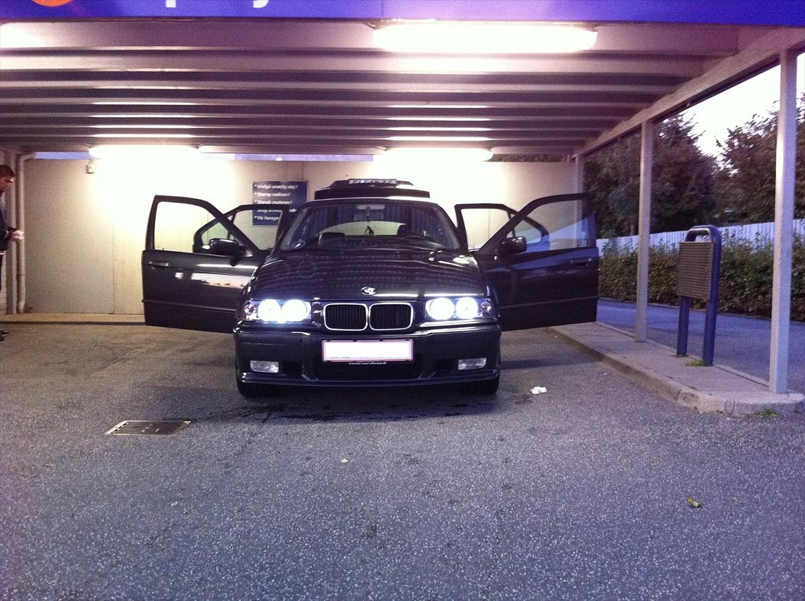 BMW 318i Tilsalg billede 8