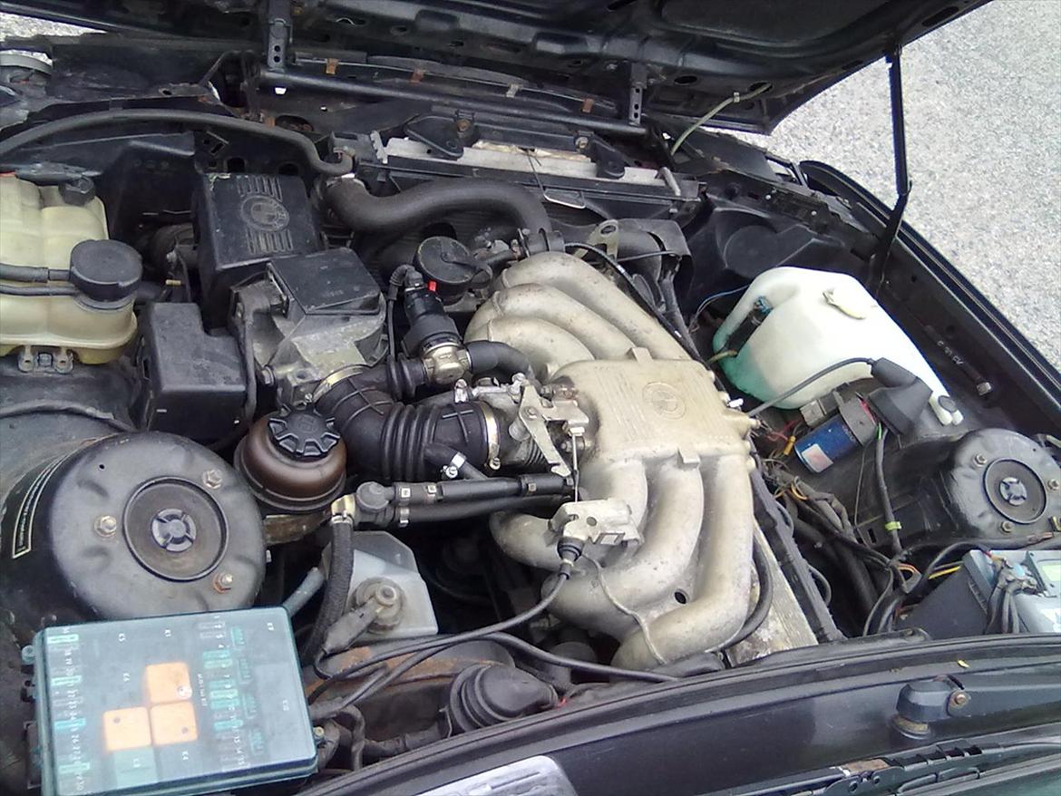 BMW E30 320i  billede 8