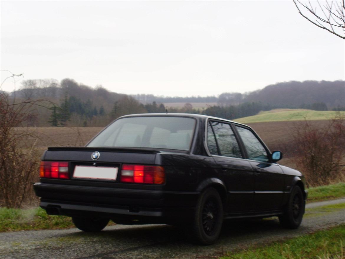 BMW E30 320i  billede 2