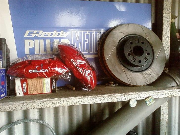 Toyota Celica GT4 4x4 Carlos Sainz - Mine bremser der ligger klar på hylden fra en Celica ST205 både for og bag! billede 10