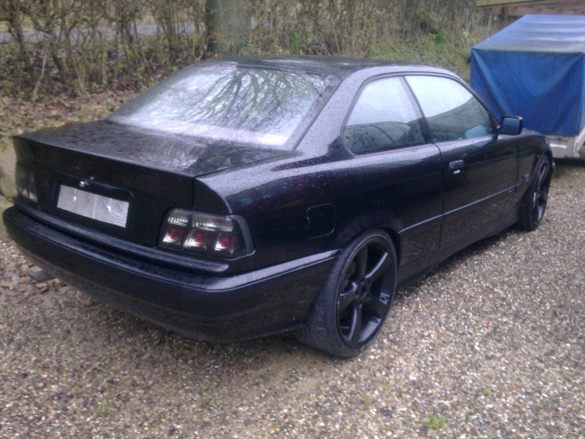 BMW e36 320i coupe SOLGT billede 9