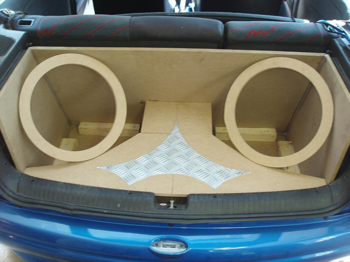 Opel corsa b 2,0 16v [Roed Design] - subwoofer under opbygning billede 18