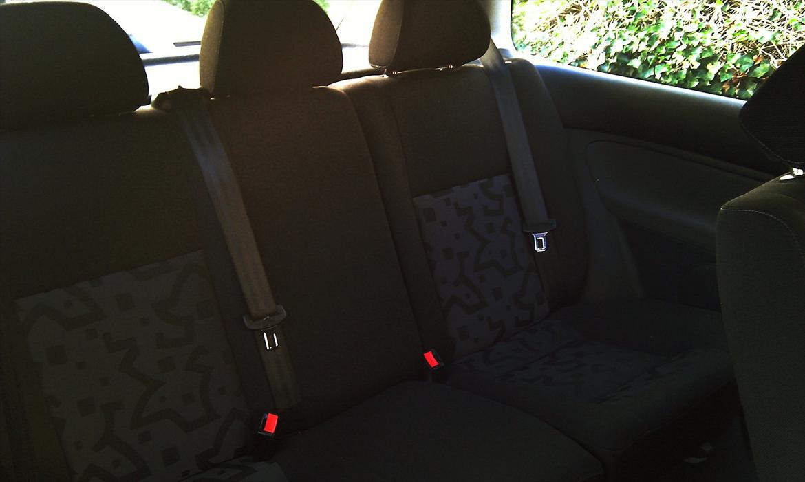 VW Golf IV - bagsæde til 3 pers...flotte som nye billede 4