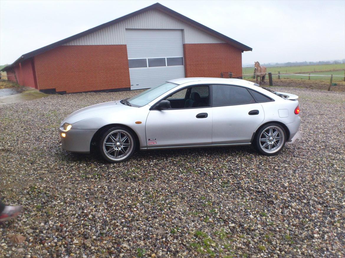 Mazda 323 F med turbo SOLGT. billede 1