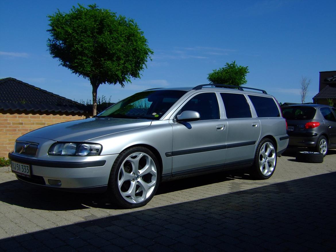 Volvo V70 2,4 D5 billede 2