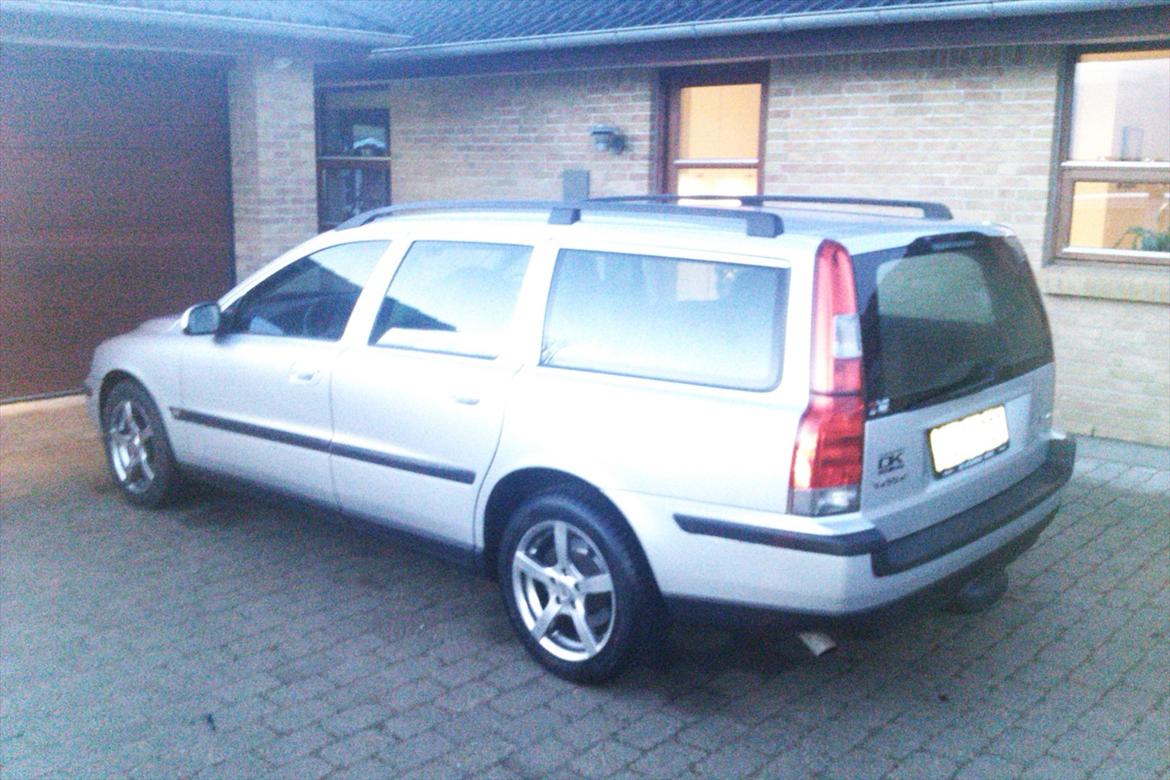 Volvo V70 2,4 D5 billede 4