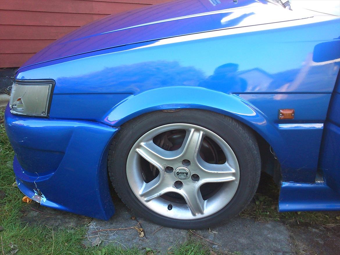 Toyota Corolla Dx skrottet billede 1