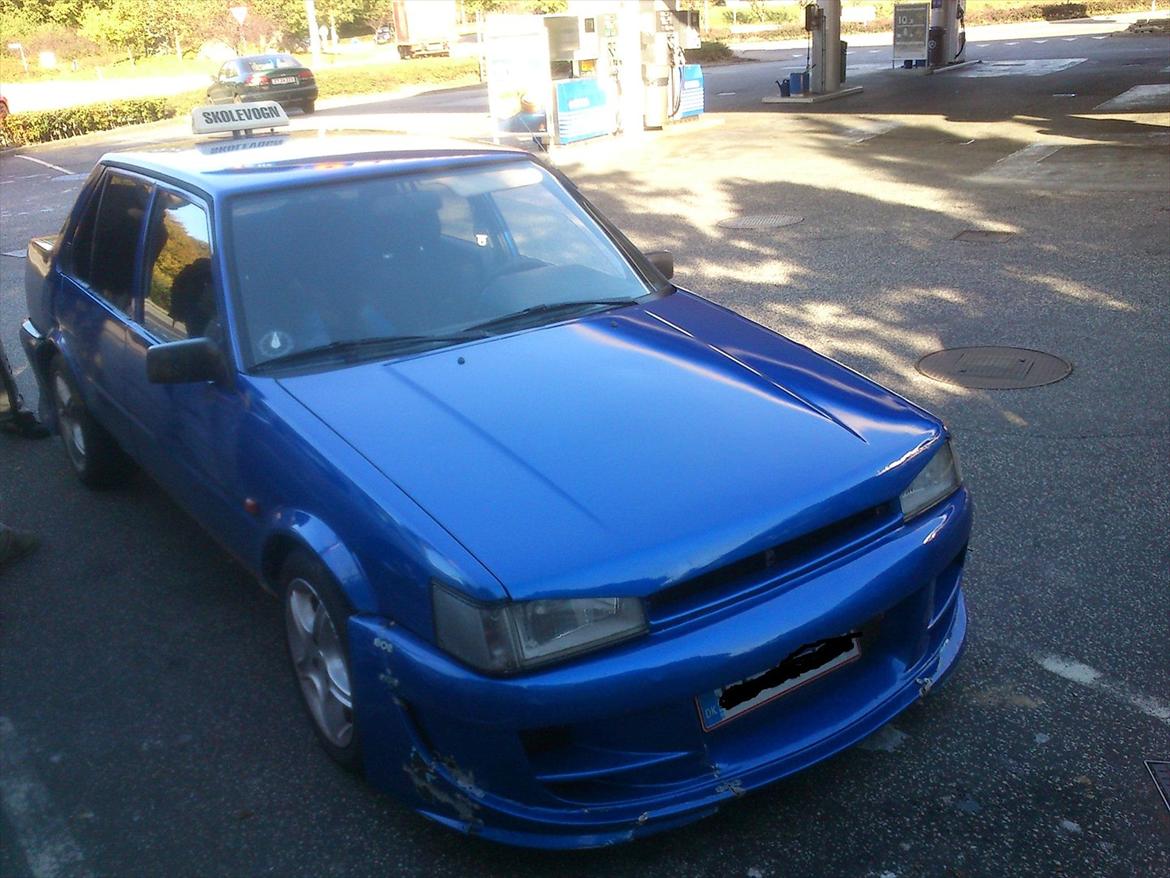 Toyota Corolla Dx skrottet billede 5