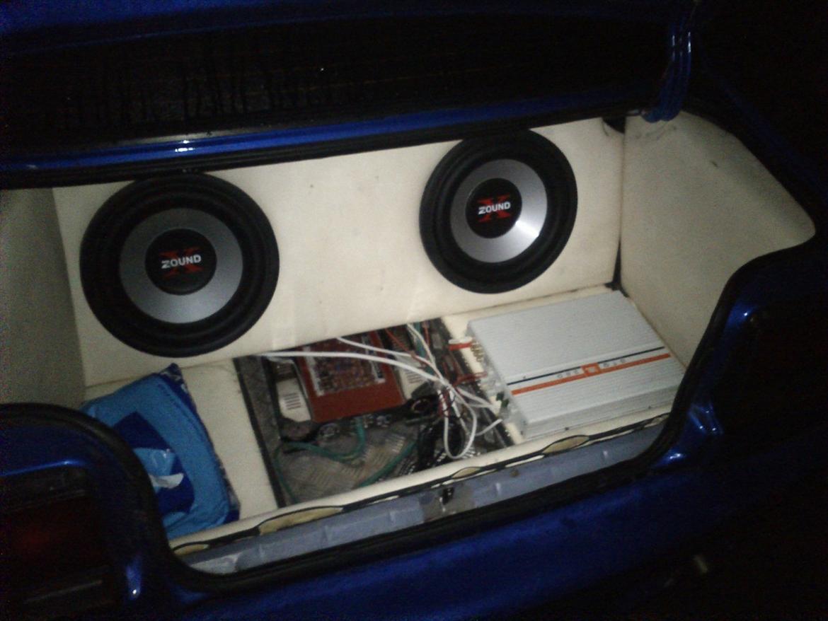 Toyota Corolla Dx skrottet billede 13