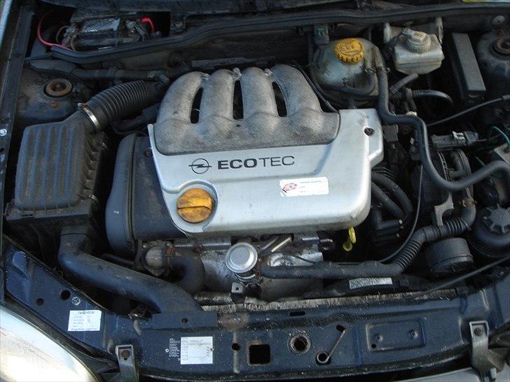 Opel corsa b 16v billede 1