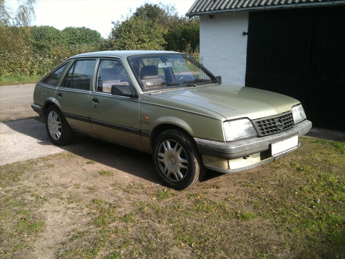 Opel Ascona C-cc - Bilen da jeg købte den Sep-2011 billede 6