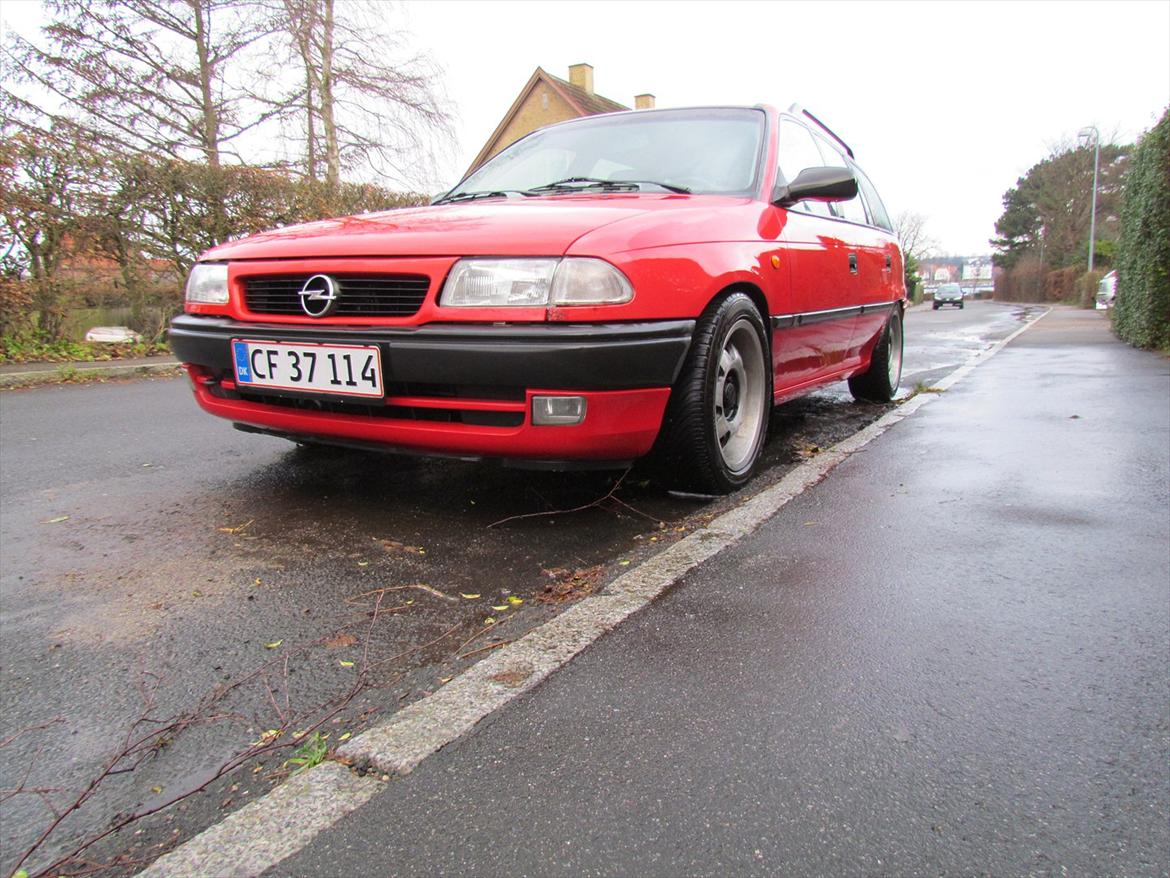 Opel Astra F stc (Familie Cruser`en) billede 2