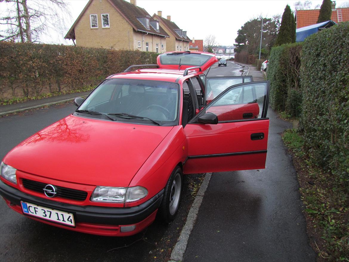Opel Astra F stc (Familie Cruser`en) billede 17