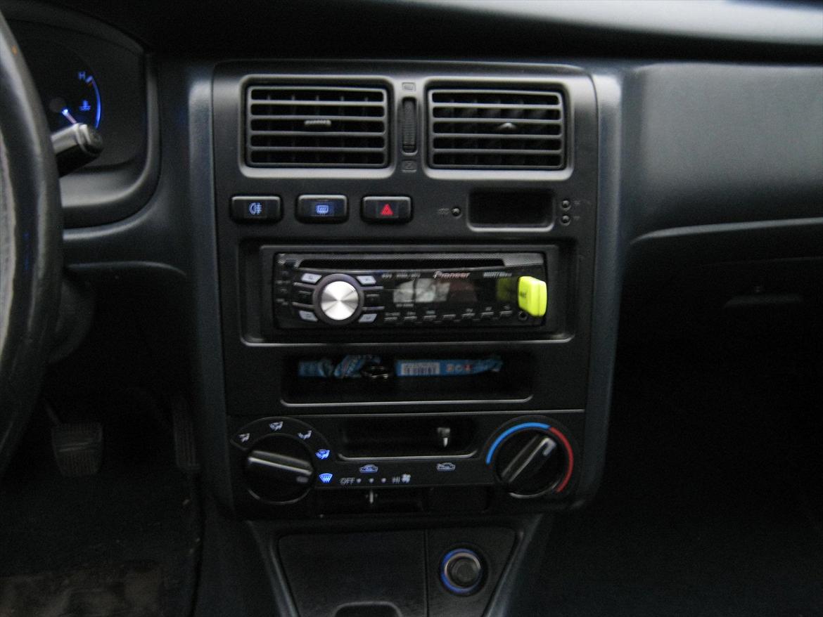 Toyota Carina E xli billede 10