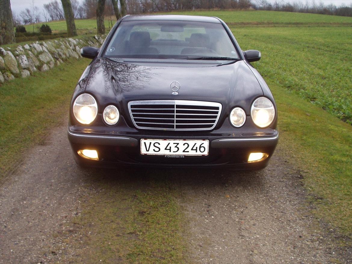 Mercedes Benz 270 CDI aut.Solgt . billede 1