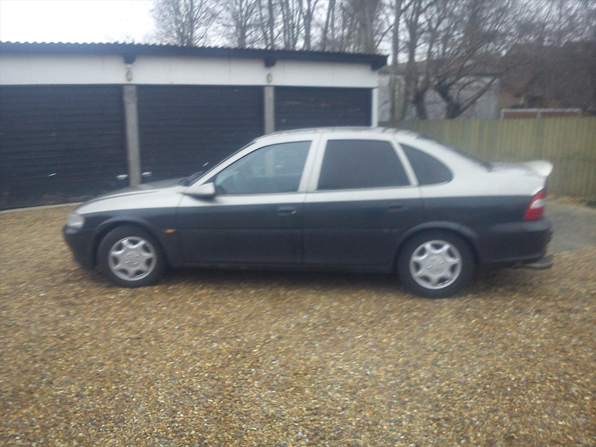 Opel vectra b billede 1