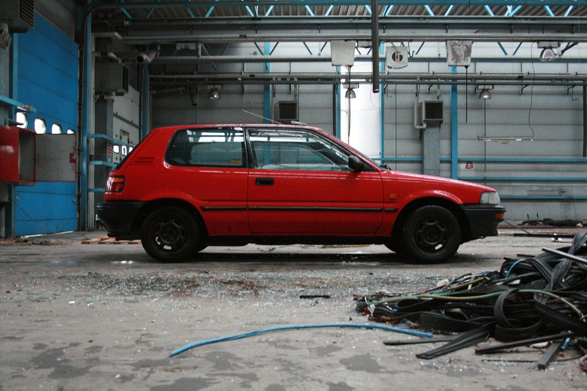 Toyota Corolla 1,3 12V XLI  billede 2