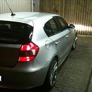 BMW 118D e87