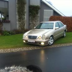 Mercedes Benz 320 CDI W210