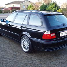 BMW E46 320d Touring >SOLGT<