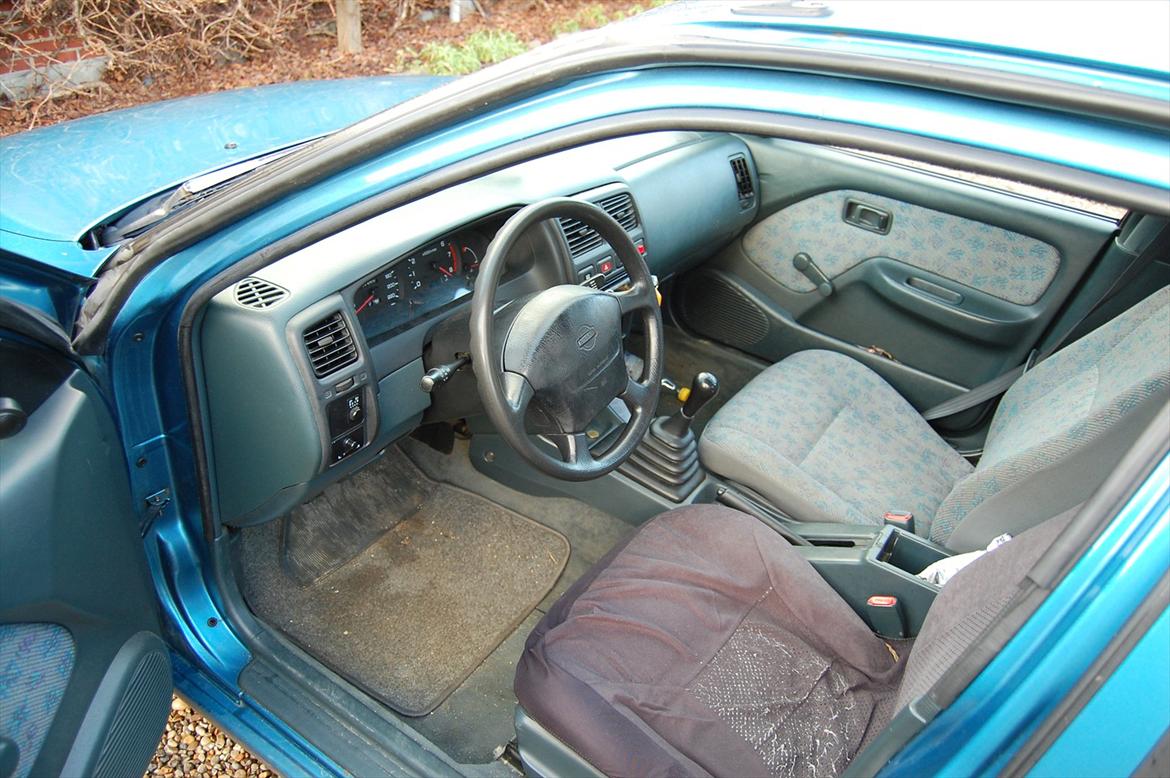 Datsun Almera 1,4I GX Sedan billede 4