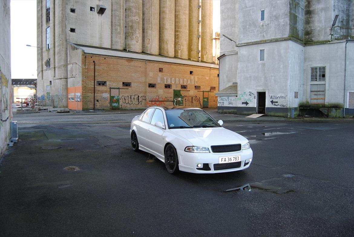 Audi  A4 20 VT billede 2