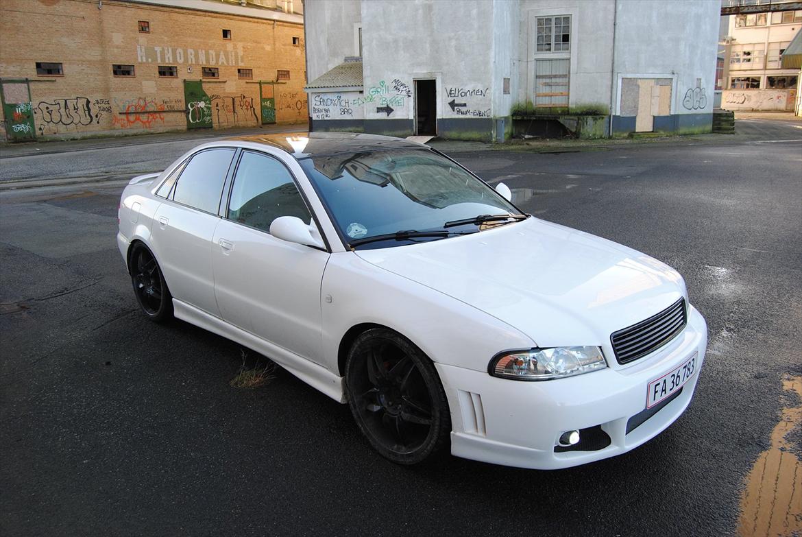 Audi  A4 20 VT billede 7