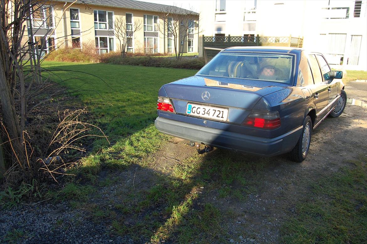 Mercedes Benz 260E billede 5