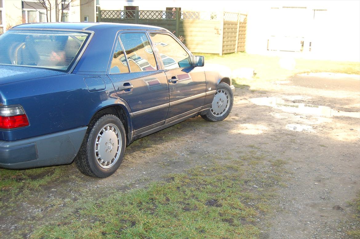 Mercedes Benz 260E billede 6