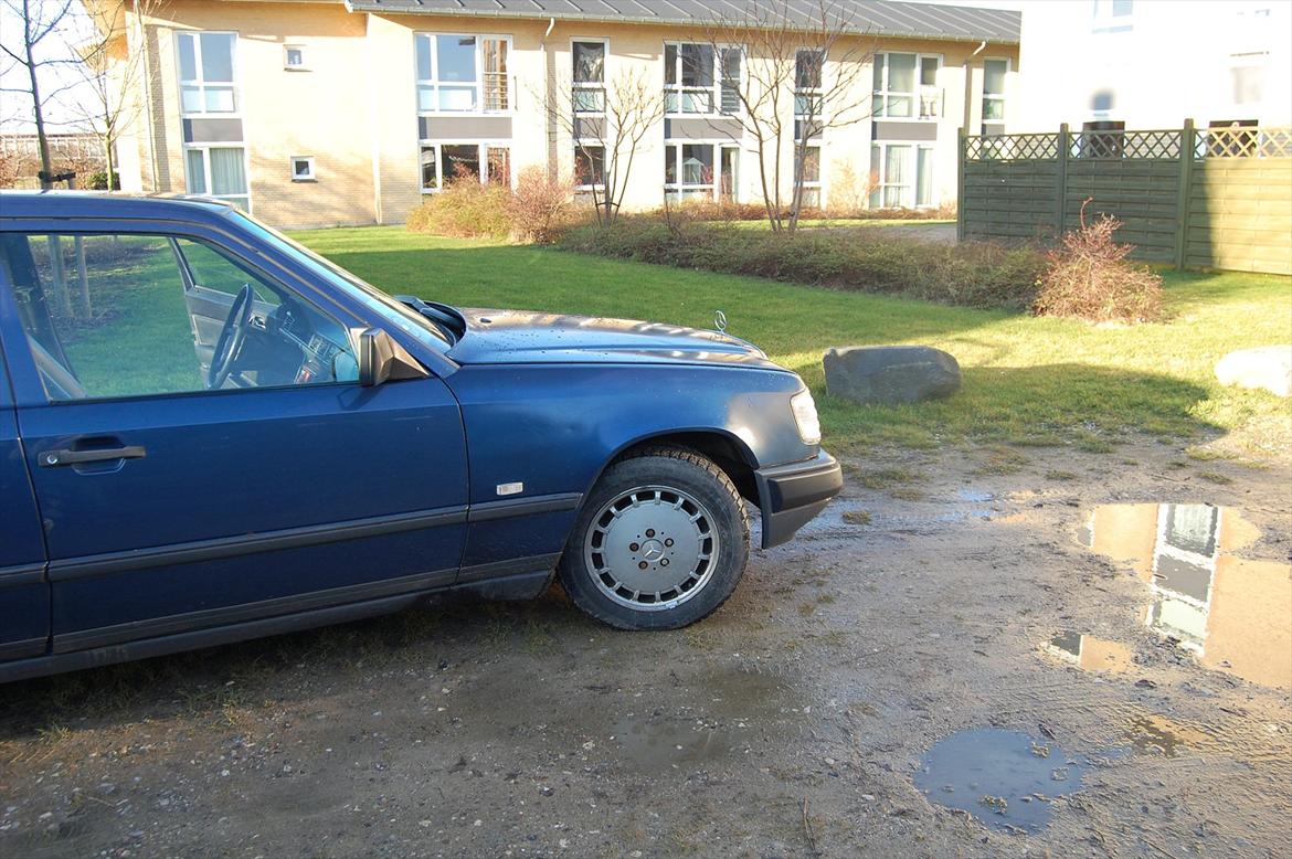 Mercedes Benz 260E billede 7