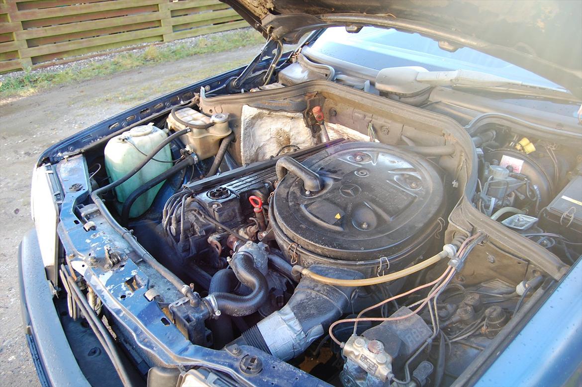 Mercedes Benz 260E billede 13