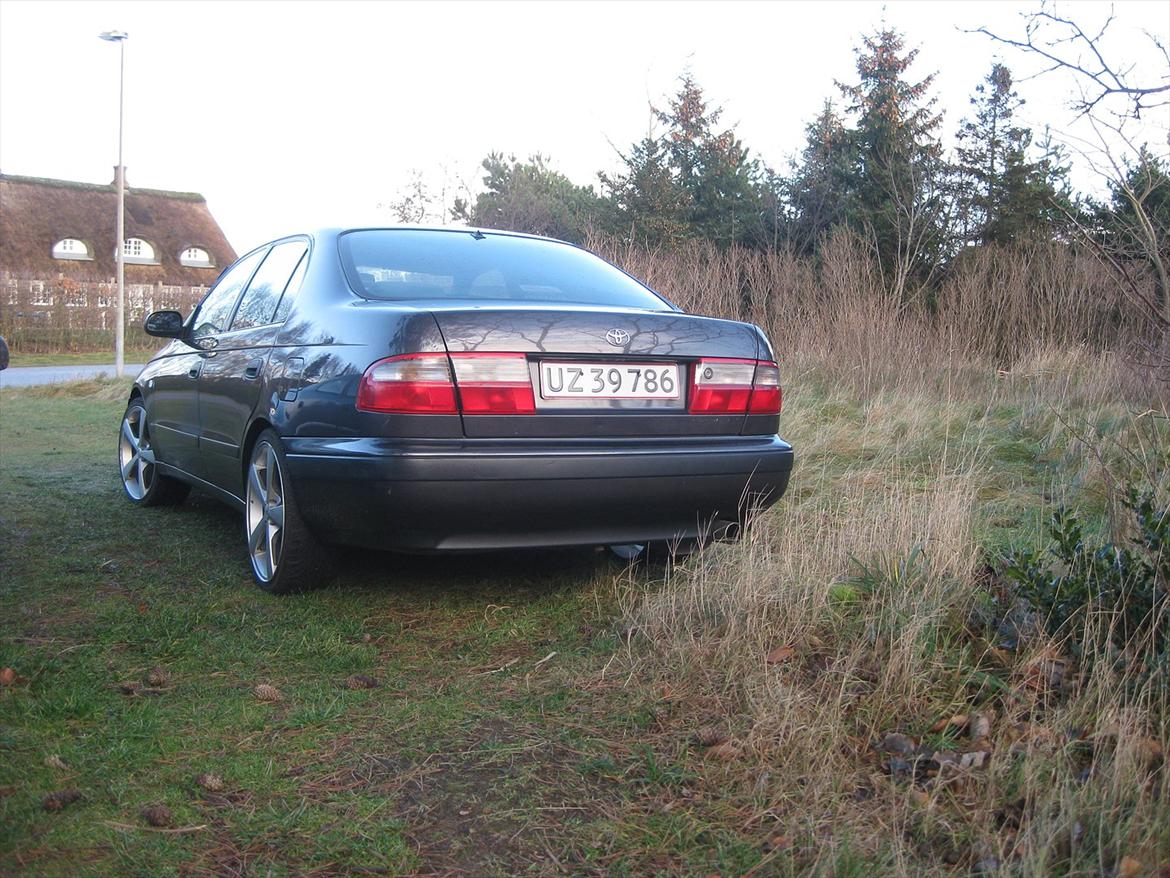 Toyota Carina e 1,6 GLI billede 1