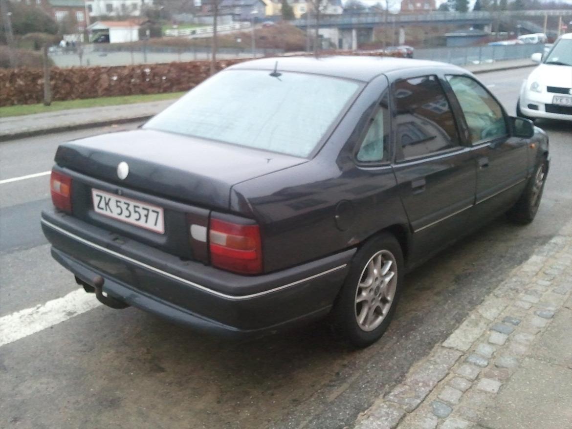Opel Vectra 2.5 V6 Aut. Sedan billede 3