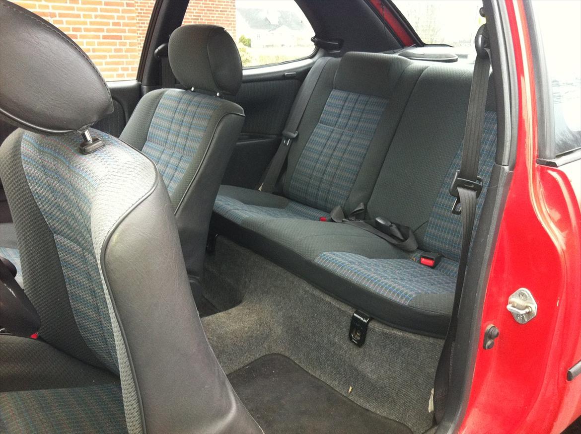 Toyota Corolla 1.3i 16v SOLGT billede 10