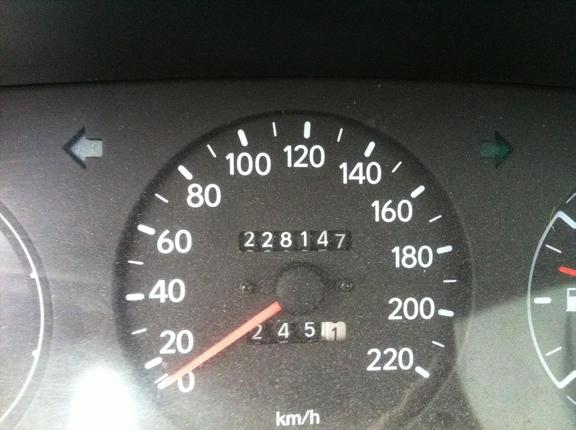 Toyota Corolla 1.3i 16v SOLGT billede 12