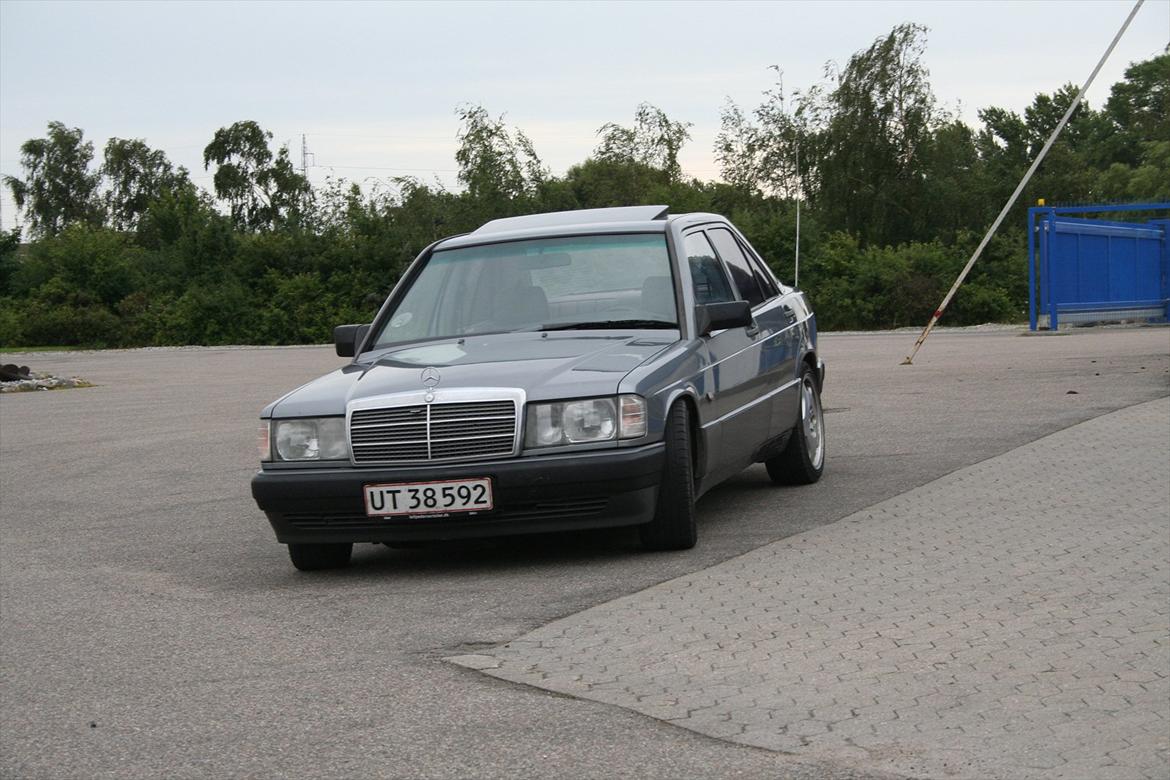 Mercedes Benz 190D 2,5Turbo billede 4