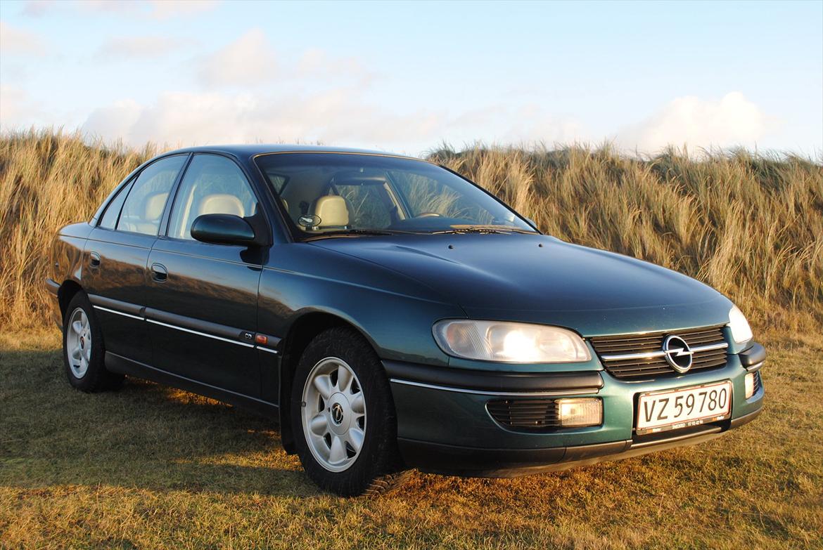 Opel Omega B 2.5 V6 billede 1