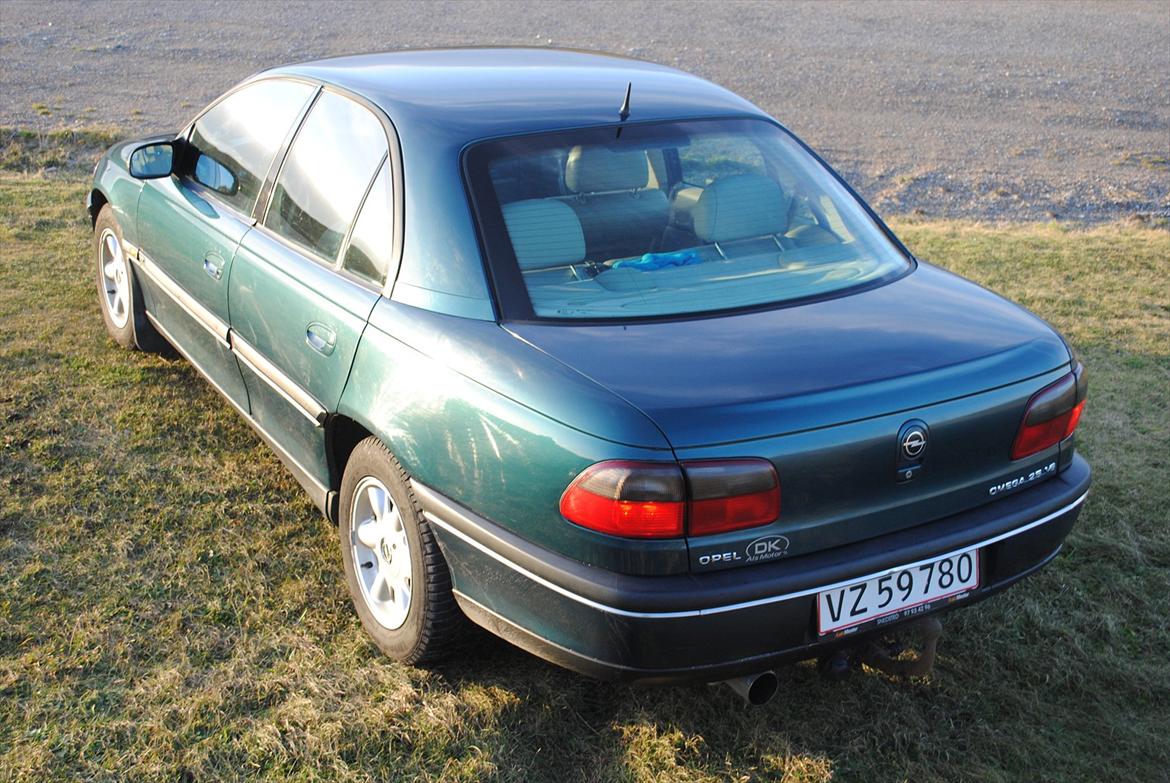 Opel Omega B 2.5 V6 billede 6