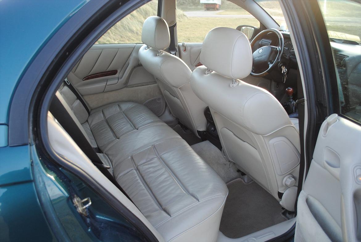 Opel Omega B 2.5 V6 billede 10