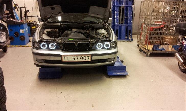 BMW E39 523 SOLGT billede 5