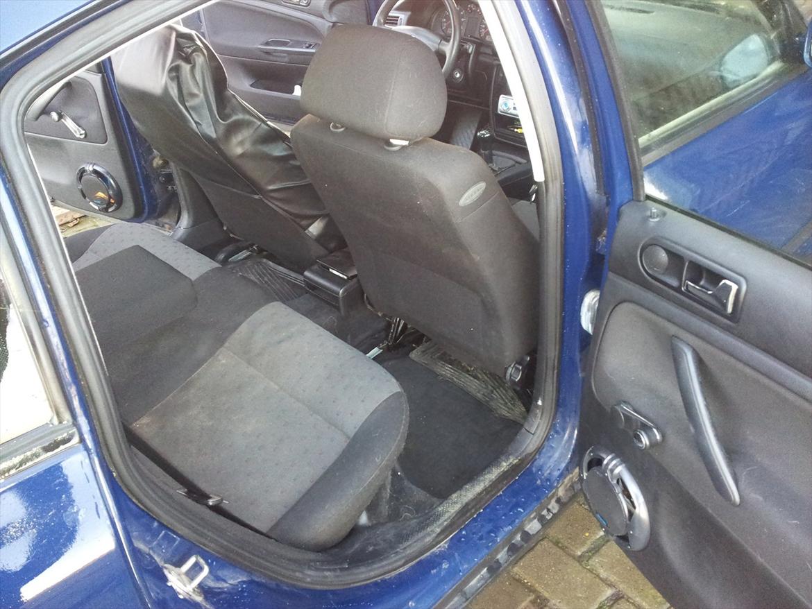 VW Passat Limousine [SOLGT] billede 8