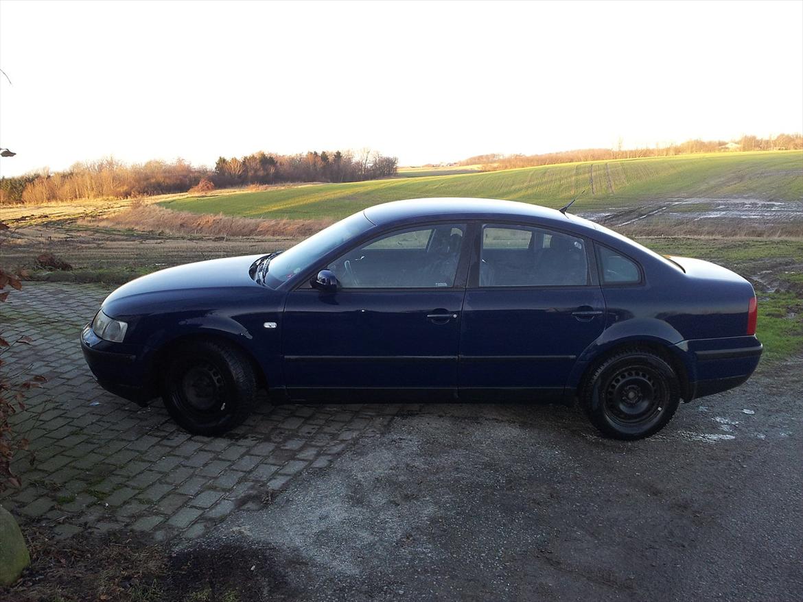 VW Passat Limousine [SOLGT] billede 13