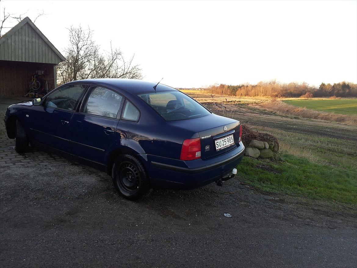 VW Passat Limousine [SOLGT] billede 15