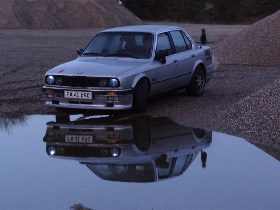 BMW E30 323i ^SOLGT^ billede 3