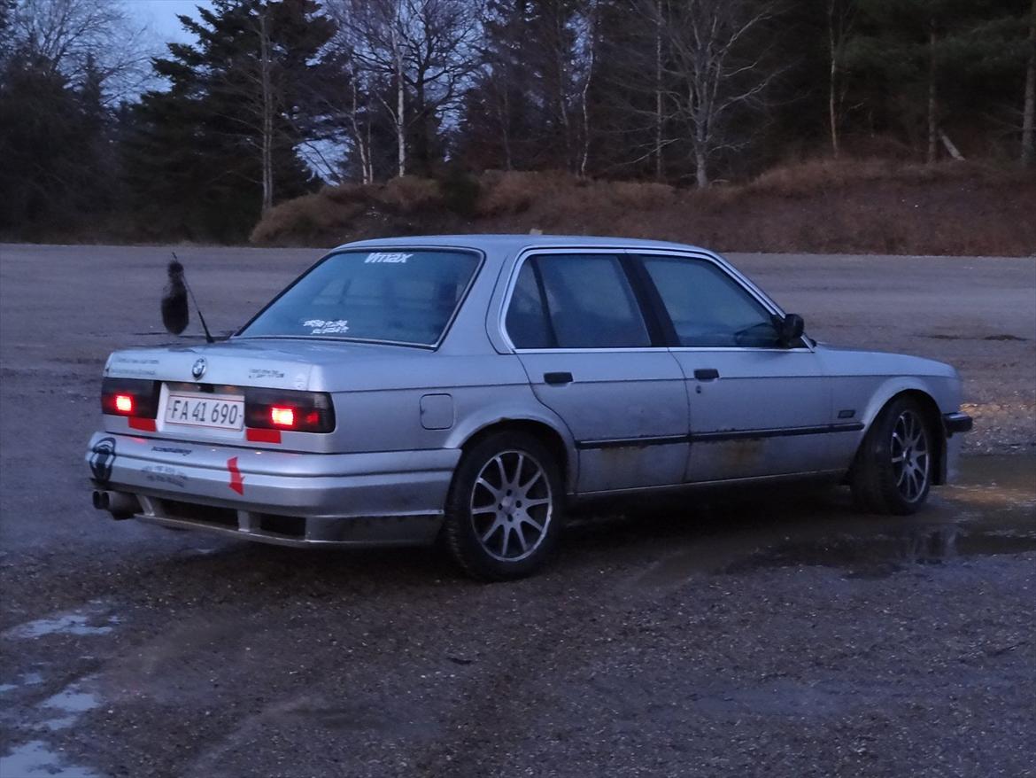 BMW E30 323i ^SOLGT^ billede 5