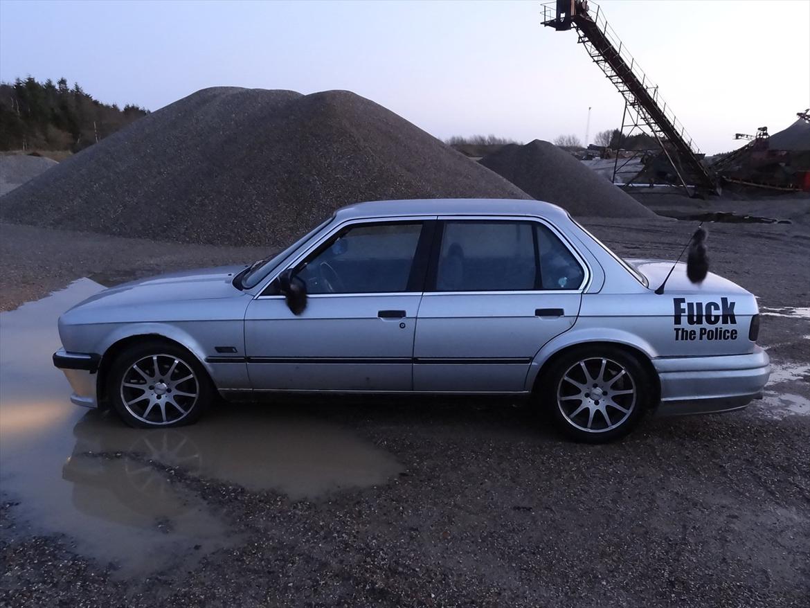 BMW E30 323i ^SOLGT^ billede 8